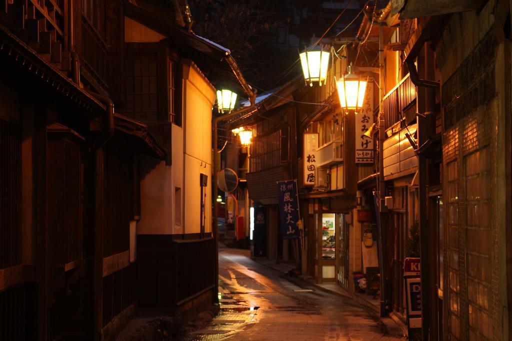 Sakaeya Hotel Yamanouchi  Bagian luar foto