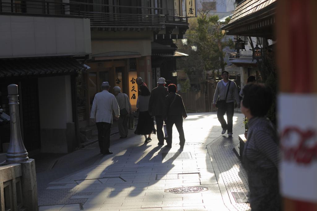 Sakaeya Hotel Yamanouchi  Bagian luar foto