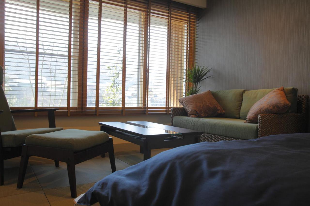 Sakaeya Hotel Yamanouchi  Bagian luar foto